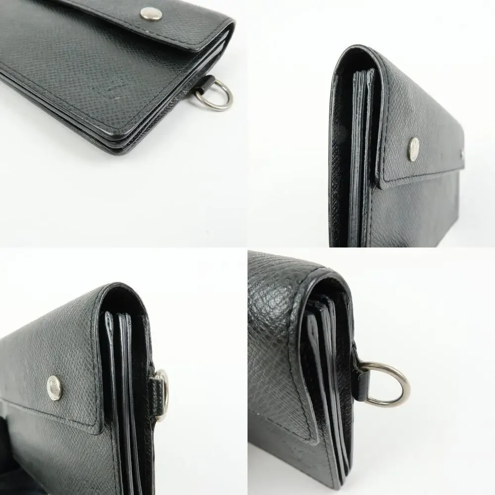 Louis Vuitton Taiga Portefeuille Accordion Wallet Black